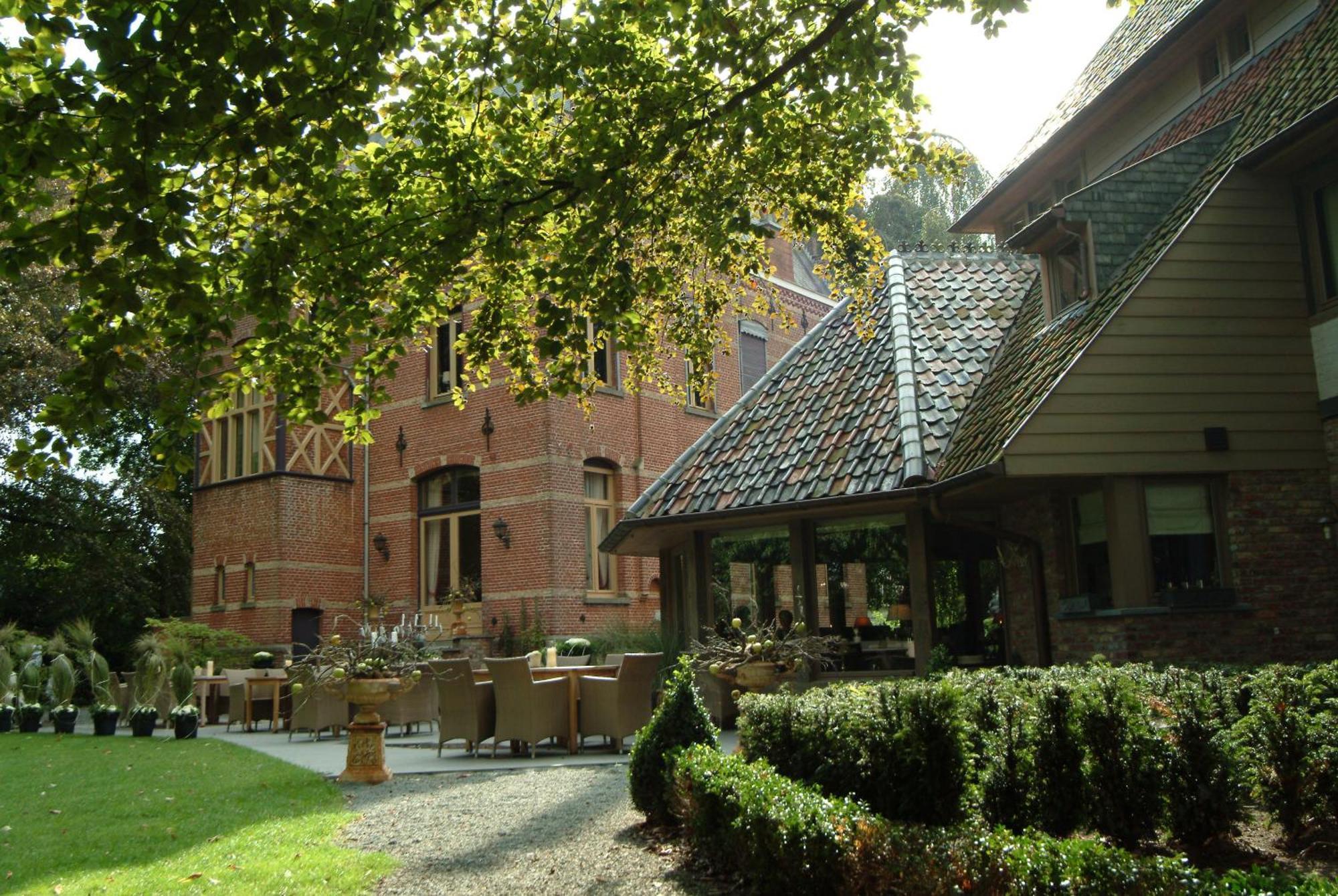 Charmehotel Manoir Ogygia Poperinge Extérieur photo